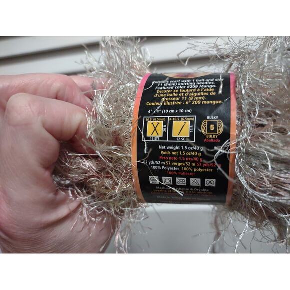 Lion Brand Fun Fur yarn 5 weight Sandstone 5.25 oz total weight 192 yards length - Picture 6 of 6